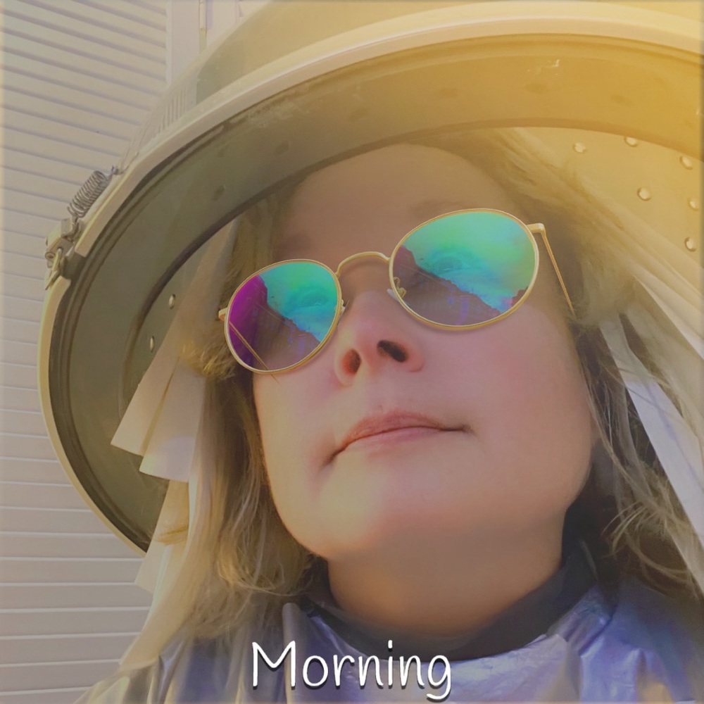 Meet your Posher, Attic Granny